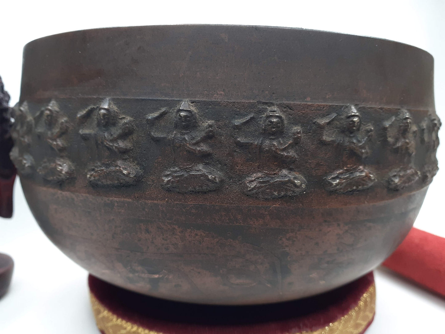 Antique Singing Bowl 5 inch Bowl Handmade Tibetan Singing Bowl of Yoga, Meditation, Chakra Healing, Hand Carved Antique Healing Singing bowl