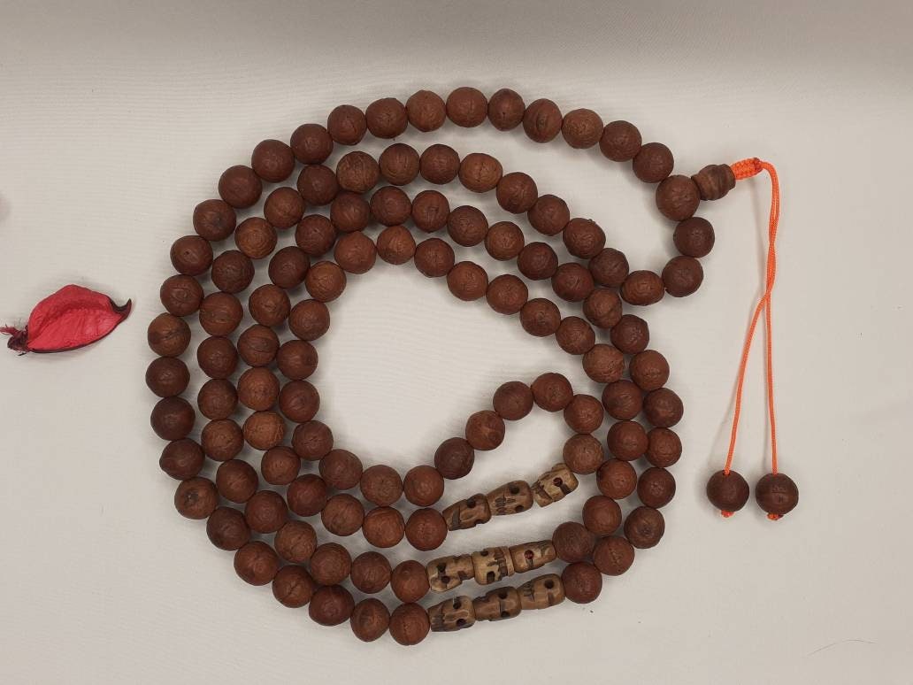 Bodhi Seeds And Skull Bone Beads Mala,Buddhist Prayer beads,Tibetan Prayer Beads, Meditation tools,Monk bracelet,Skull Bone Beads,