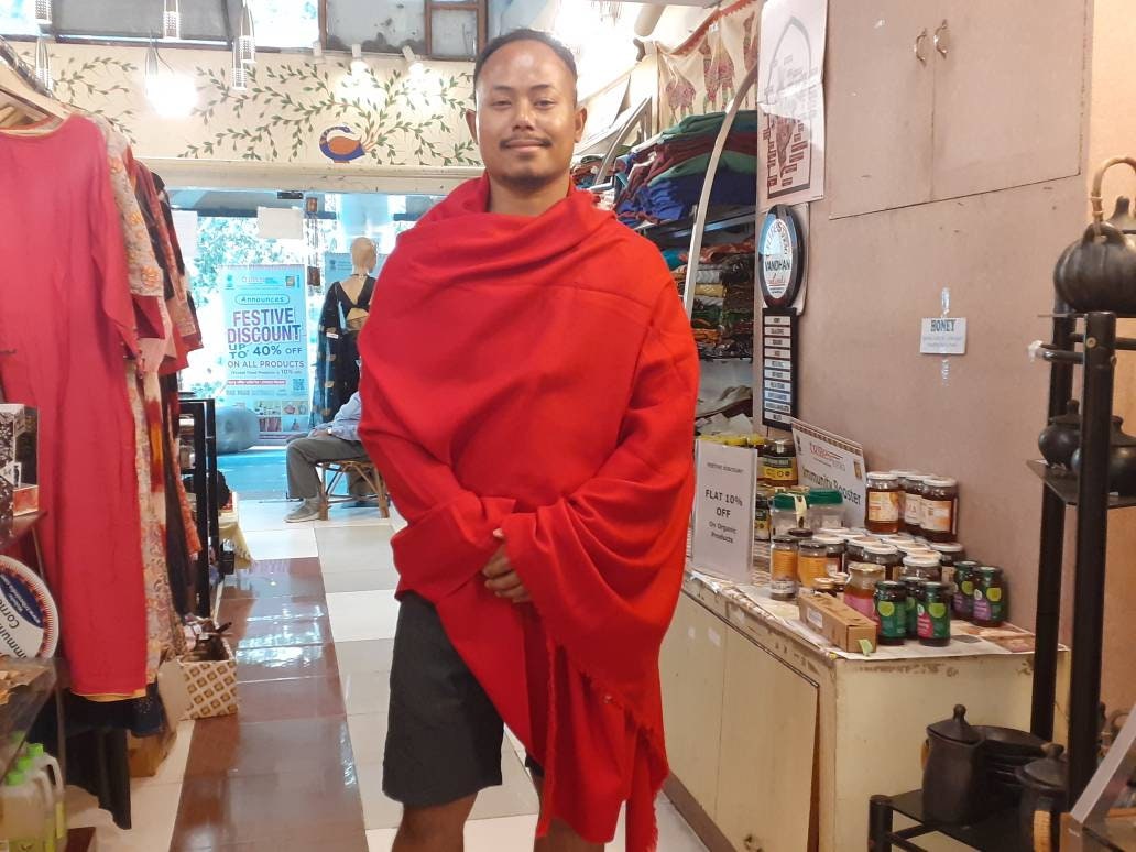 Handwoven Red Pure Pashmina Wool Meditation Shawl,Cashmere Pashima Prayer Blanket, Himalayan Cashmere Scarf, Pashmina Wool Wrap