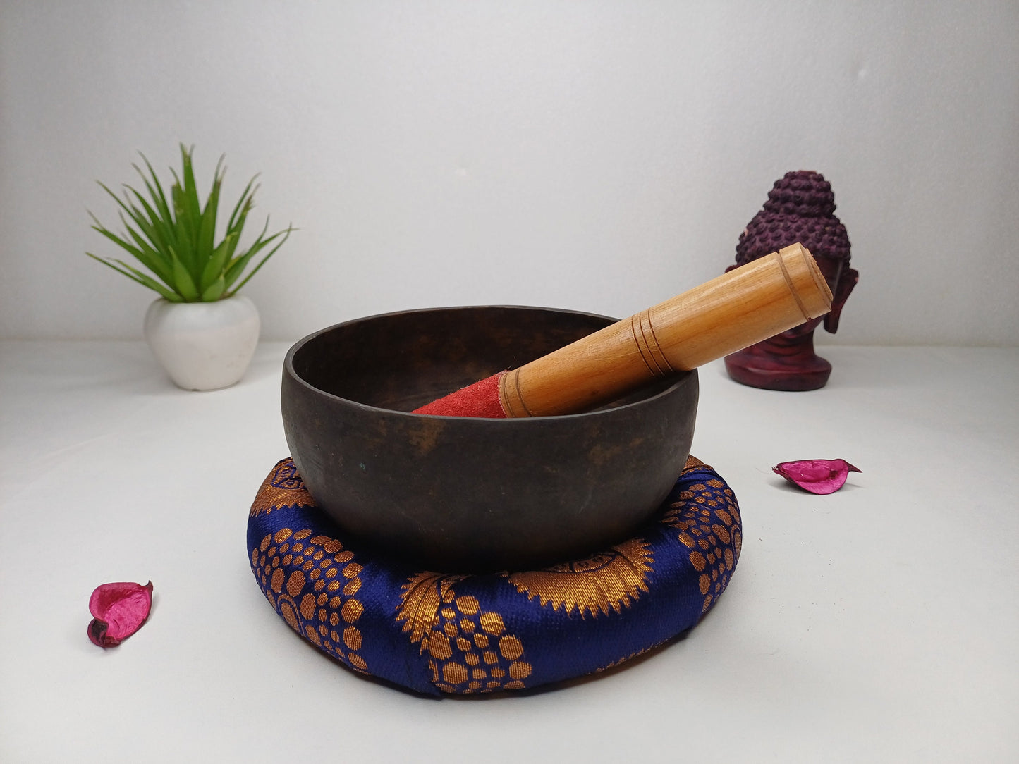 Antique Singing Bowl 5 inch Bowl Handmade Tibetan Singing Bowl of Yoga, Meditation, Chakra Healing, Hand Carved Antique Healing Singing bowl