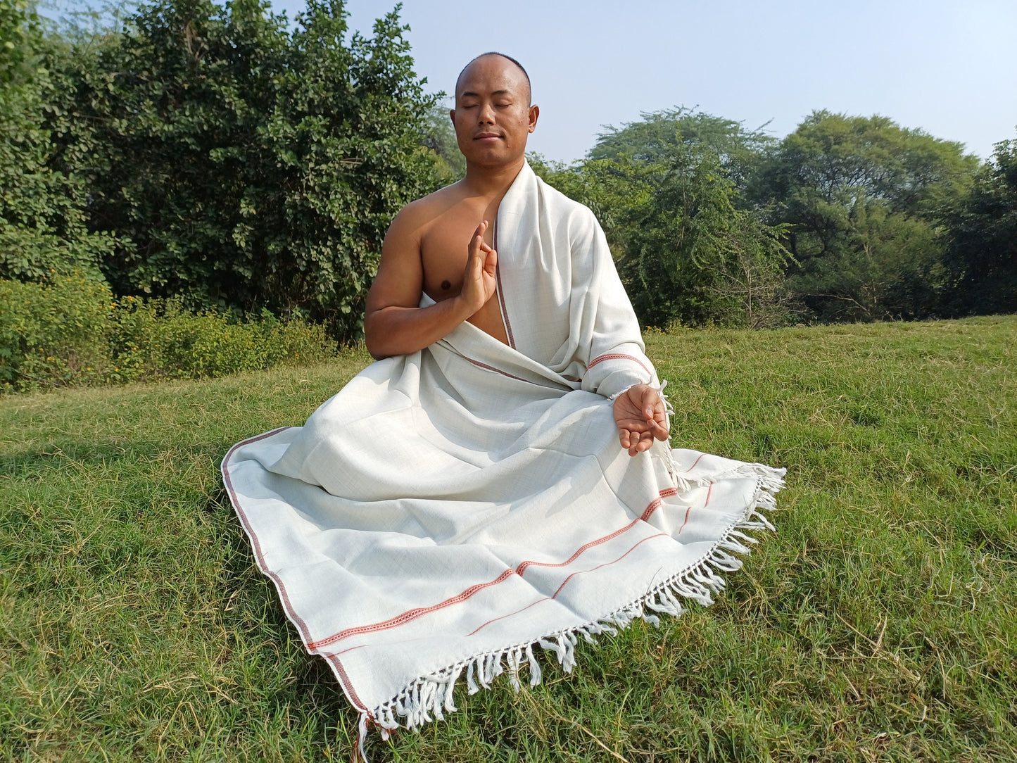 RUDRA Large Handwoven Offwhite Pure Himalayan Sheep Wool Meditation Shawl,Indian Prayer Blanket,Oversize Prayer Wrap,Ethnic Himalayan Wrap