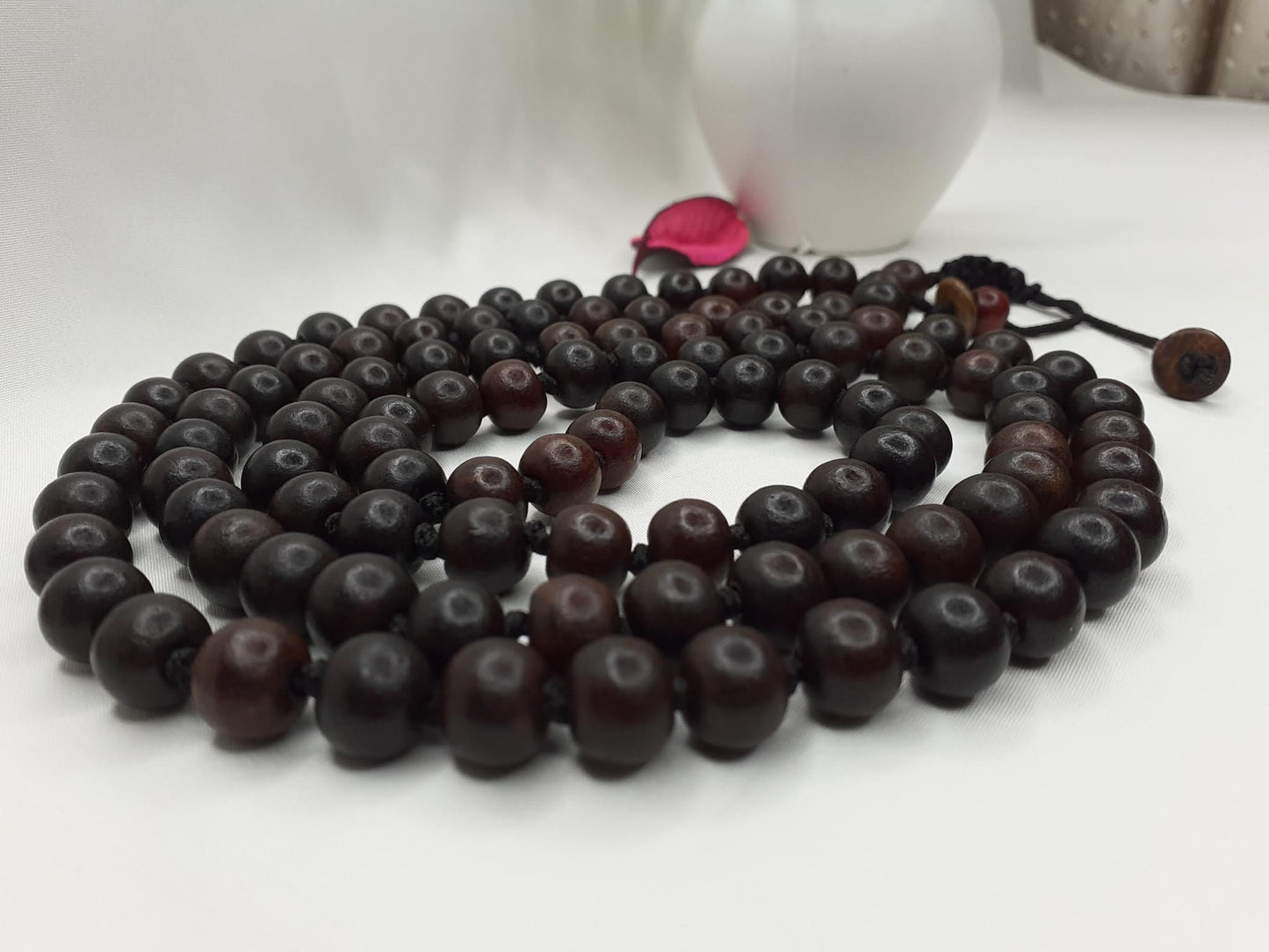 Rosewood Mala Beads Hand Knotted Necklace Buddist Tibetan Prayer Beads108 Beads for Meditation Healing Mantra Chanting Hindu