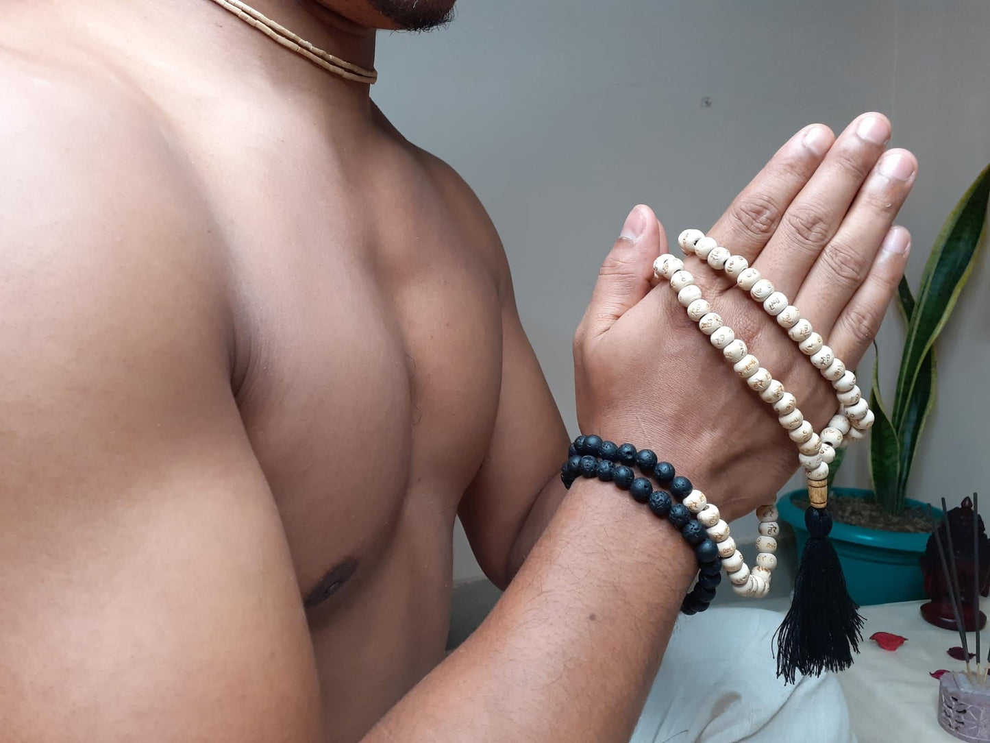Black Lava Rock Wood Mala Beads Hand Knotted Necklace Buddhist Tibetan Prayer  Beads for Meditation Healing Mantra Chanting Hindu