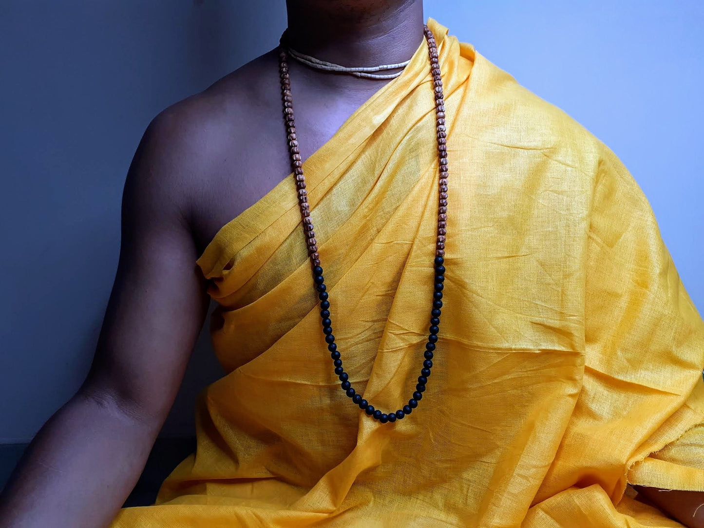 Black lava rock Sandalwood Mala Beads Hand Knotted Necklace Buddist Tibetan Prayer  Beads for Meditation Healing Mantra Chanting Hindu