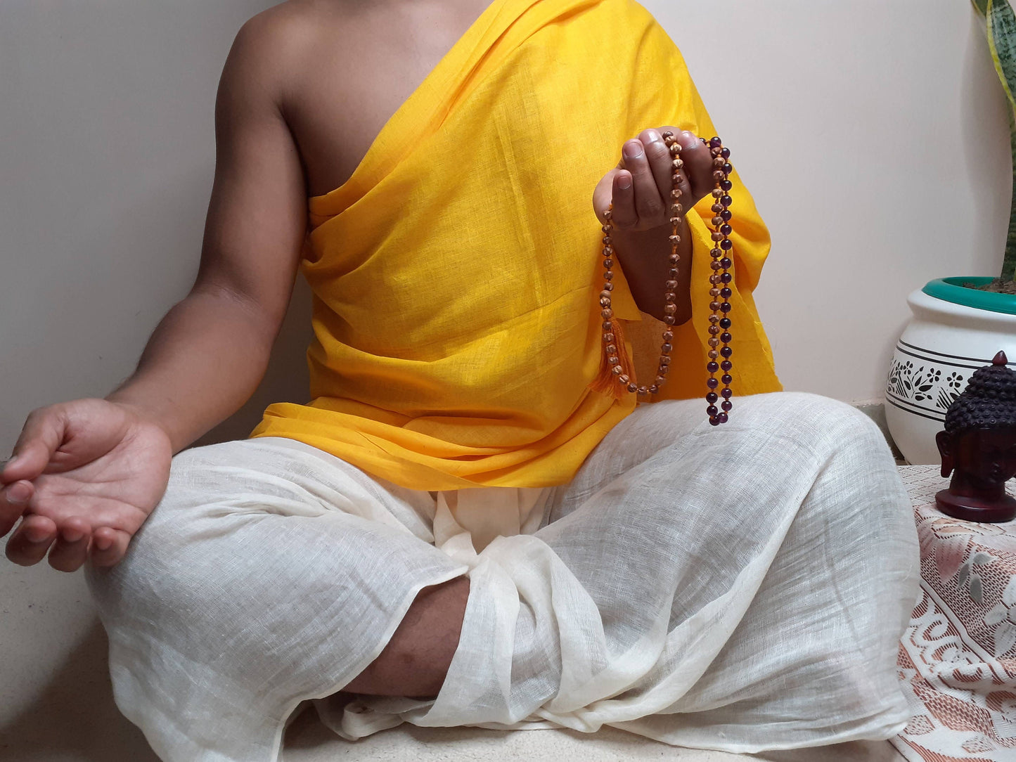 Spiritual Sandalwood Mala, Amethyst Stone ,Wood Prayer Beads,Hand Knotted Necklace,Buddhist Prayer,Meditation Beads,Mantra Chanting Hindu