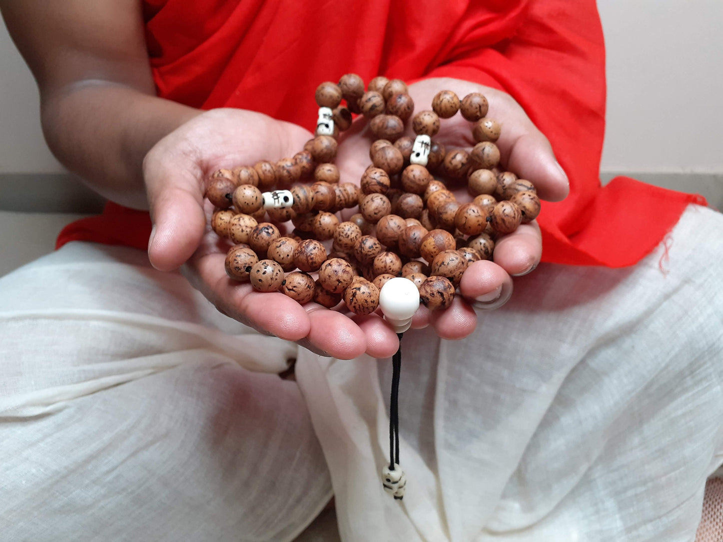 Bodhi Seeds Mala,Buddhist beads,Hand Knotted Necklace,Tibetan Prayer Beads, Budhist Beads,Meditation tools,Monk bracelet,Skull Bone Beads,