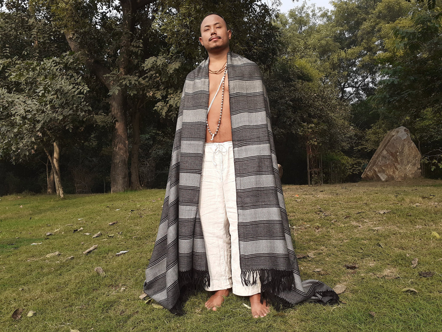 Extra-Large Handwoven Pure Himalayan Wool Meditation Blanket,Wool Meditation Shawl,Ethnic Indian Blanket,Himalayan Wool Prayer Shawl