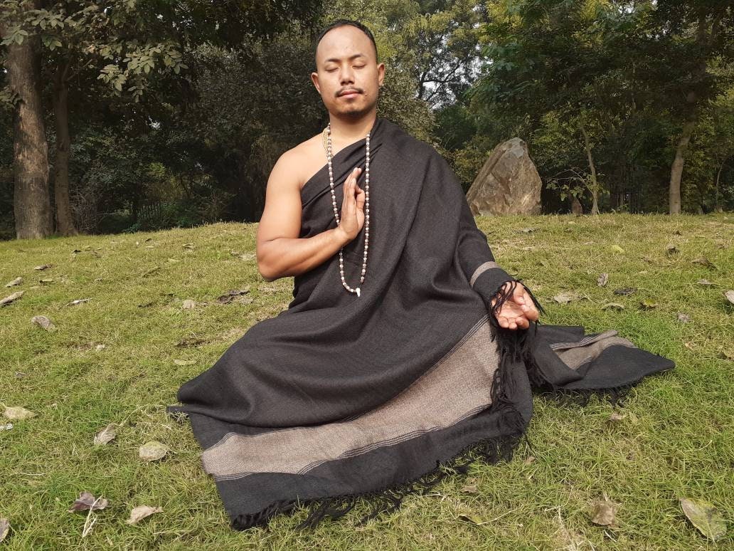 NATARAJ Large Size Pure Himalayan Sheep Wool Meditation Shawl,Ethnic Indian Himalayan Wool Prayer Wrap,Traditional Indian Handwoven Blanket