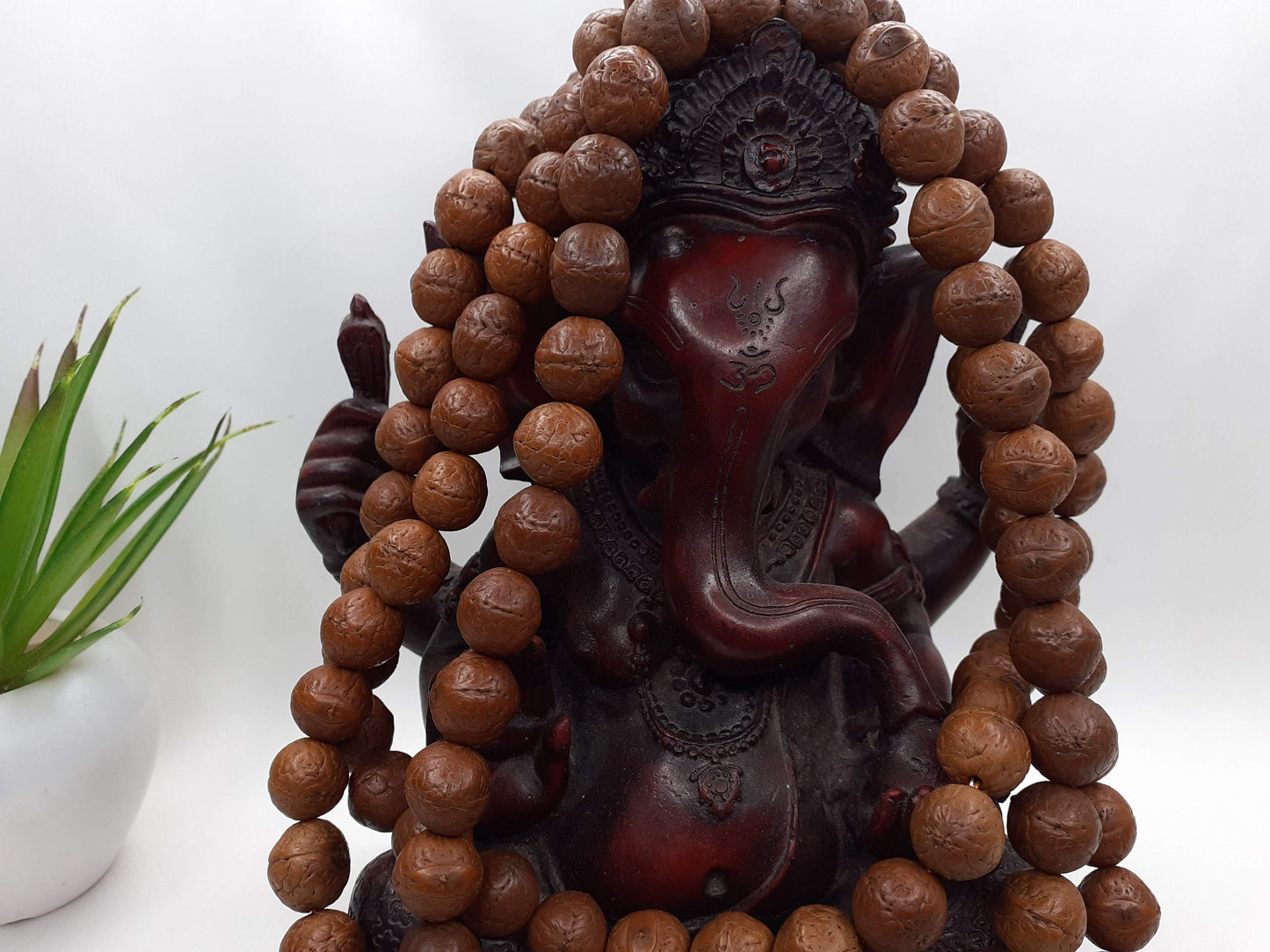 108 Naturally Aged Darked One Eye Bodhi Seeds Mala,Tibetan  Buddhist beads,Tibetan Bodhi Beads,Phoenix Eye Prayer Mala,Nepali Bodhi Seed,