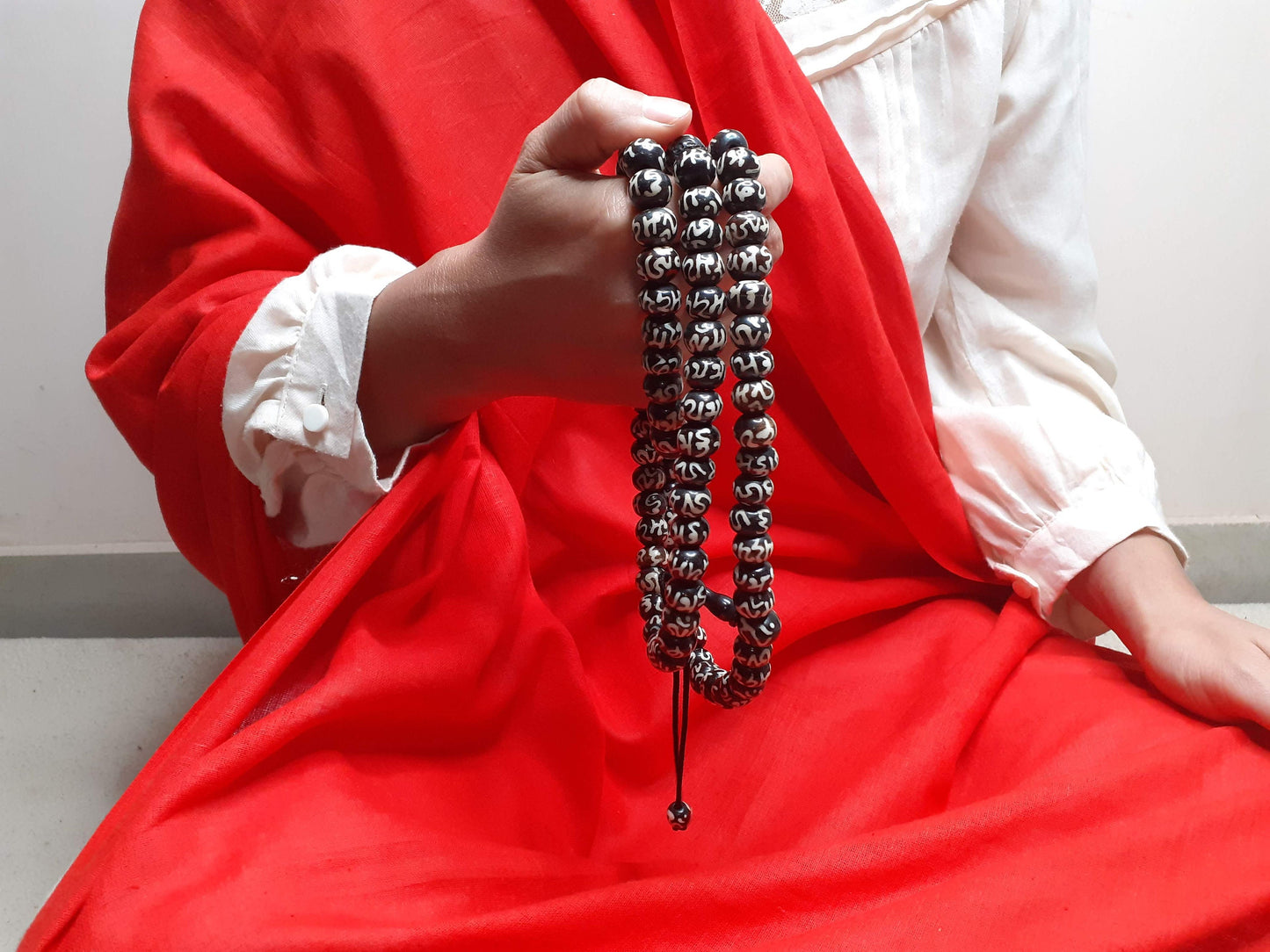 108 Vintage Handcrafted Tibetan Buddhist Mantra Inscribed Bone Beads,Restrung Tibetan Meditation Mala,Bone Necklace,Buddhist Prayer Beads