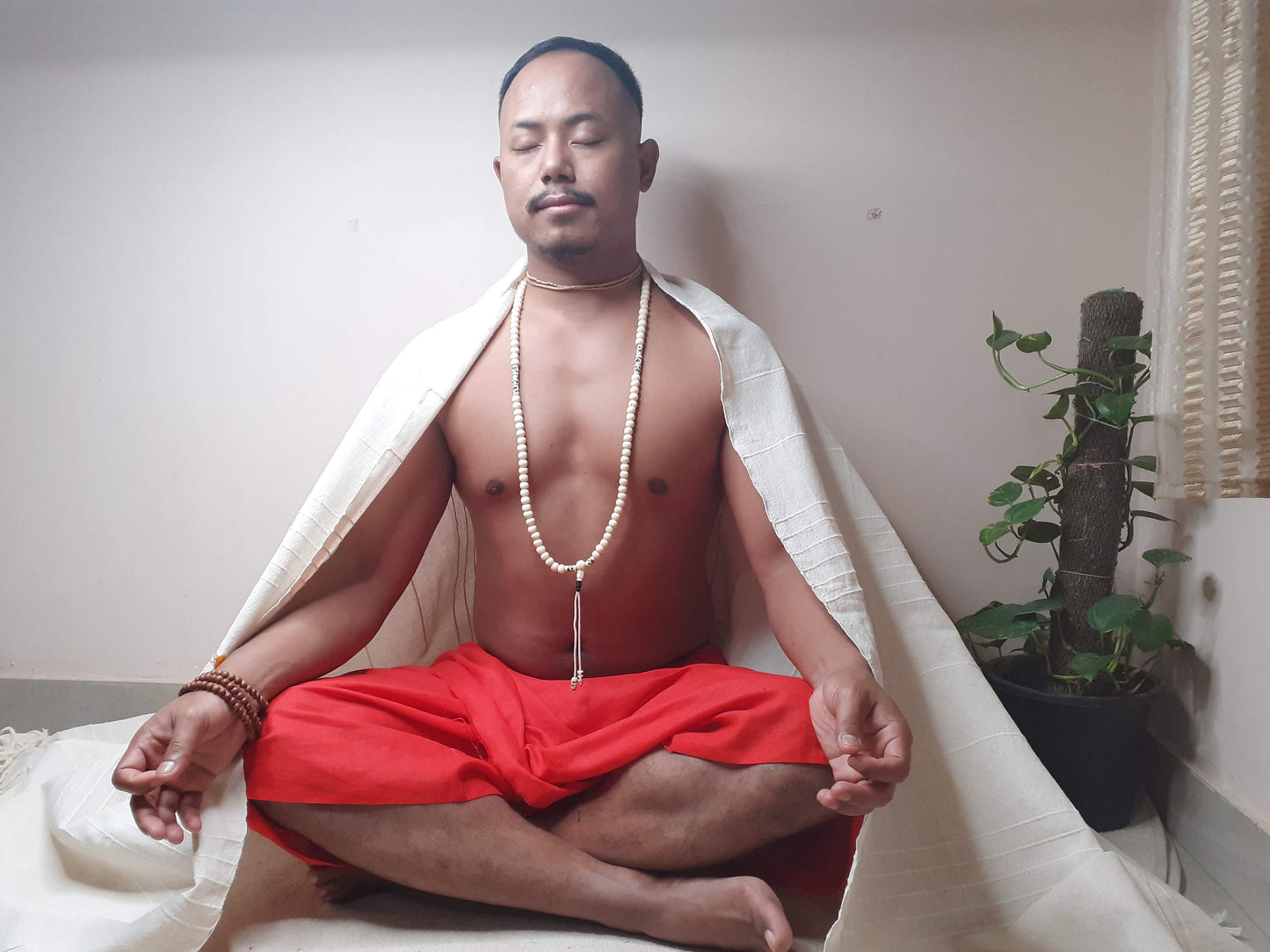 Handcrafted Buddhist White Bone Beads,Meditation Mala, Buddhist Beads,Bone necklace,Ethnic Jewellery,Tibetan Bone Prayer Beads,