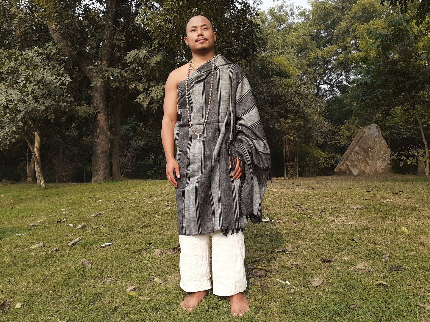 Extra-Large Handwoven Pure Himalayan Wool Meditation Blanket,Wool Meditation Shawl,Ethnic Indian Blanket,Himalayan Wool Prayer Shawl