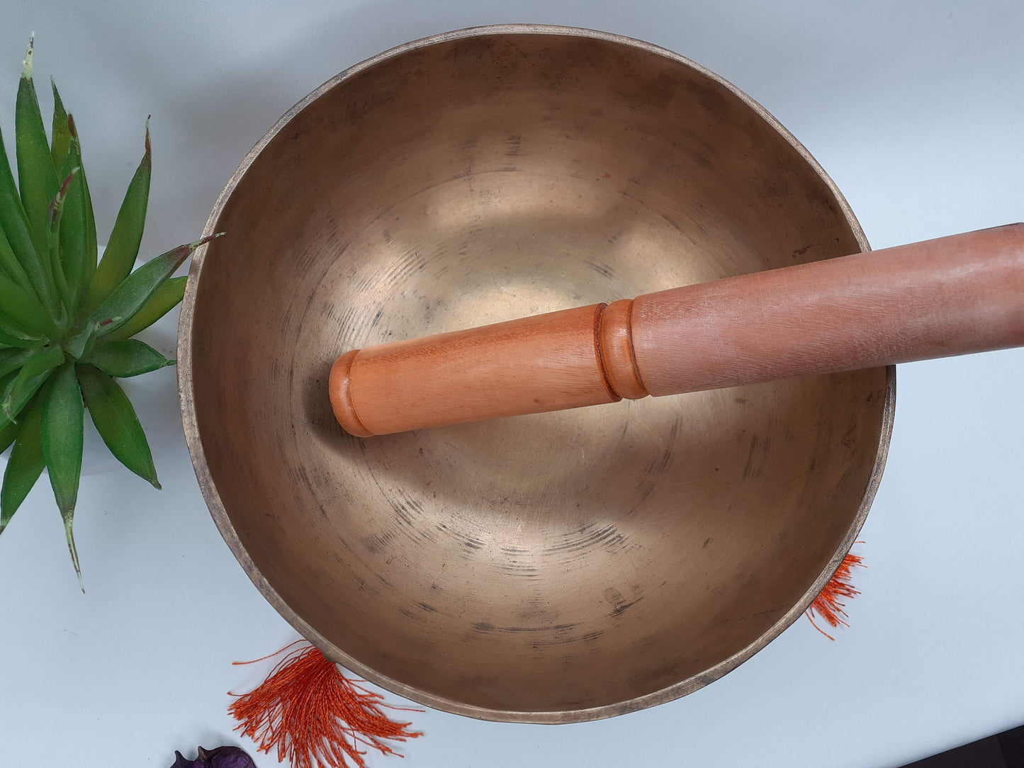 Antique Hand-Hammered Singing Bowl,Handmade Tibetan Singing Bowl ForYoga, Meditation, Chakra Healing, Antique Healing Singing bowl