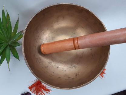 Antique Hand-Hammered Singing Bowl,Handmade Tibetan Singing Bowl ForYoga, Meditation, Chakra Healing, Antique Healing Singing bowl