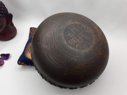 Antique Singing Bowl 5 inch Bowl Handmade Tibetan Singing Bowl of Yoga, Meditation, Chakra Healing, Hand Carved Antique Healing Singing bowl