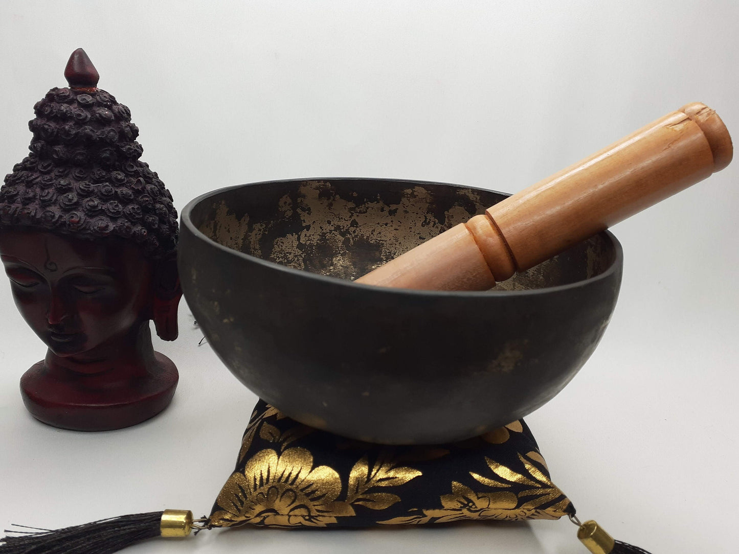 Antique Singing Bowl 5 inch Bowl Handmade Tibetan Singing Bowl of Yoga, Meditation, Chakra Healing, Hand Carved Antique Healing Singing bowl