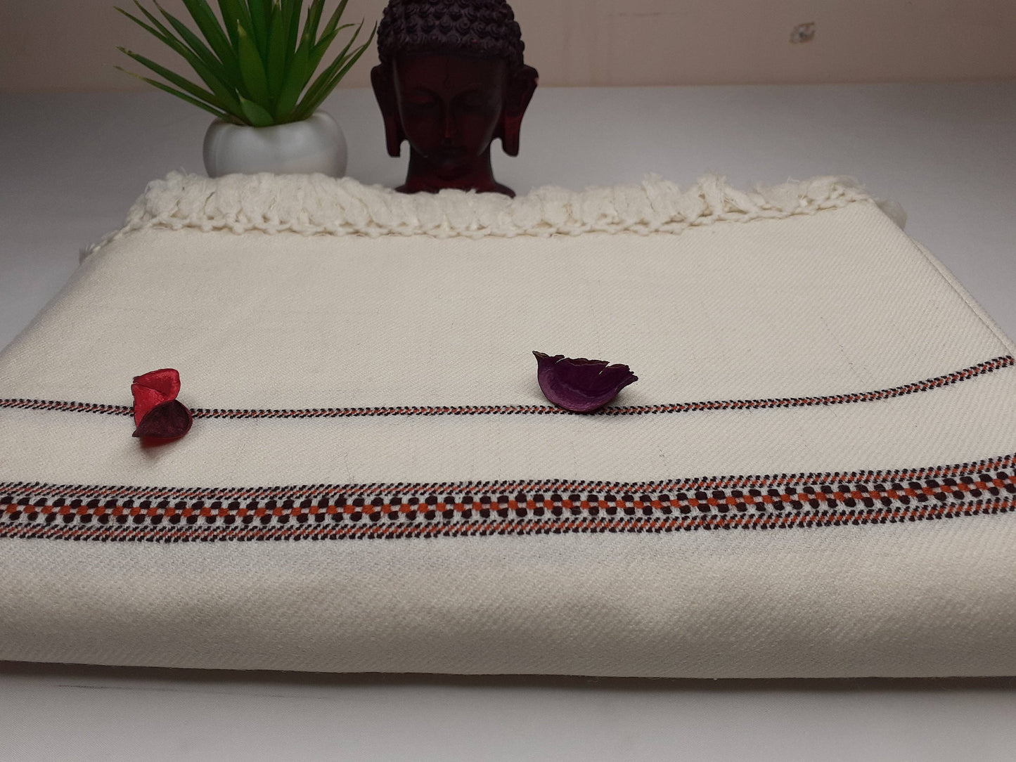 MAHAKUBH Large Traditional Handwoven White Pure Himalayan Sheep Wool Meditation Shawl,Ethnic Himalayan Prayer Wrap,Indian Yoga Shawl
