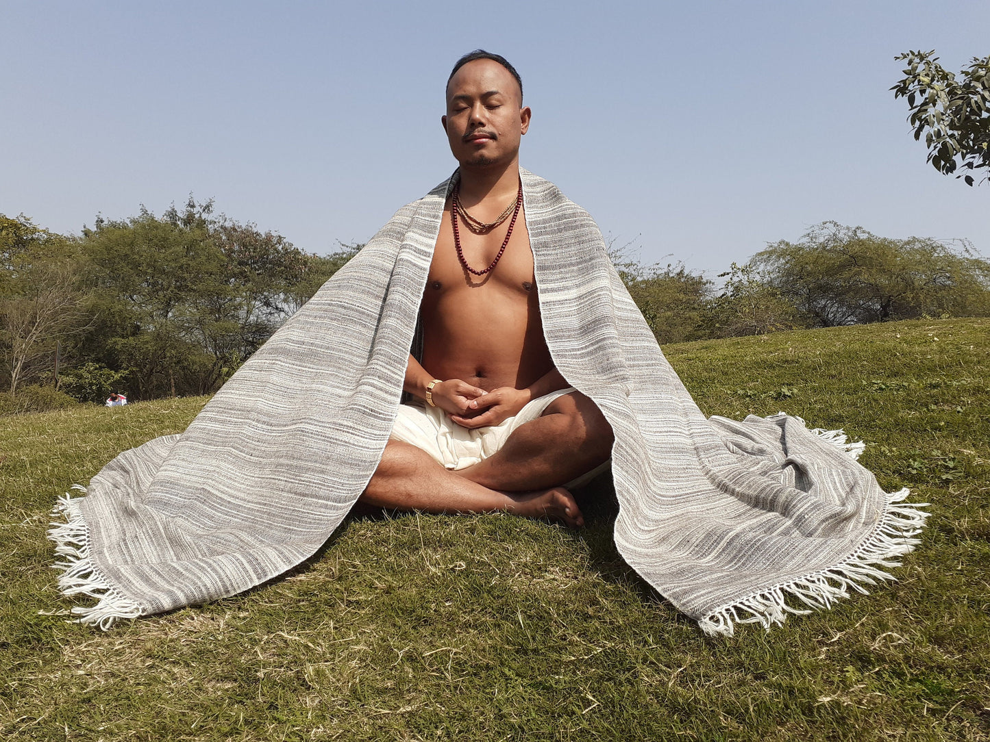 MANTRA Extra-Large Handspun Handwoven Yak Wool Blanket,Yak Meditation Shawl,Yak Wool,Tibetan Yak Wool,Himalayan Yak Wrap,Cashmere Yak Wool