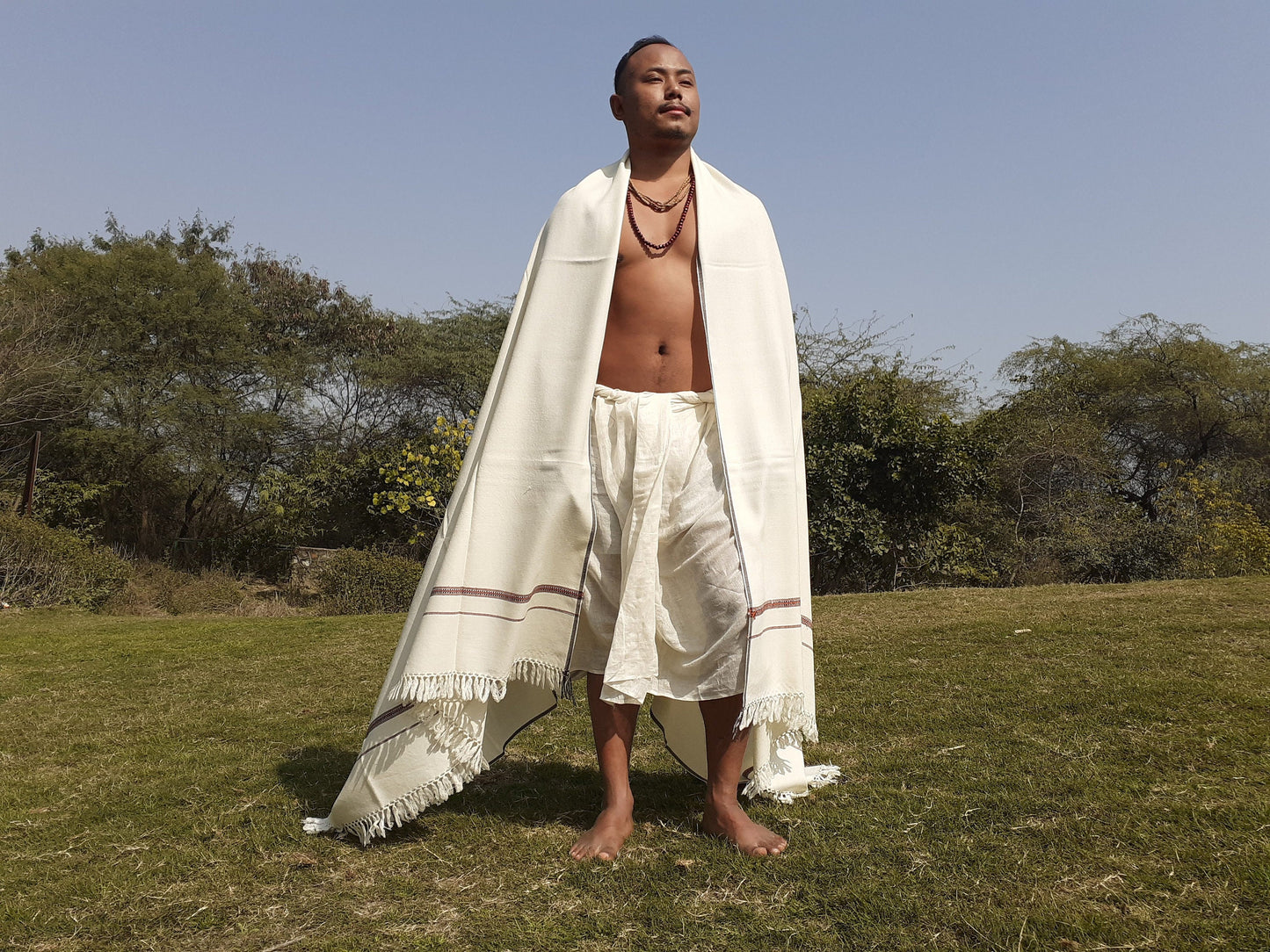 MAHAKUBH Large Traditional Handwoven White Pure Himalayan Sheep Wool Meditation Shawl,Ethnic Himalayan Prayer Wrap,Indian Yoga Shawl