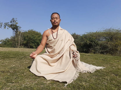 Extra-Large Offwhite Handwoven Pure Himalayan Sheep Wool Meditation Blanket,Ethnic Indian Wool Shawl,Himalayan Wool Prayer Wrap,Kullu Shawl
