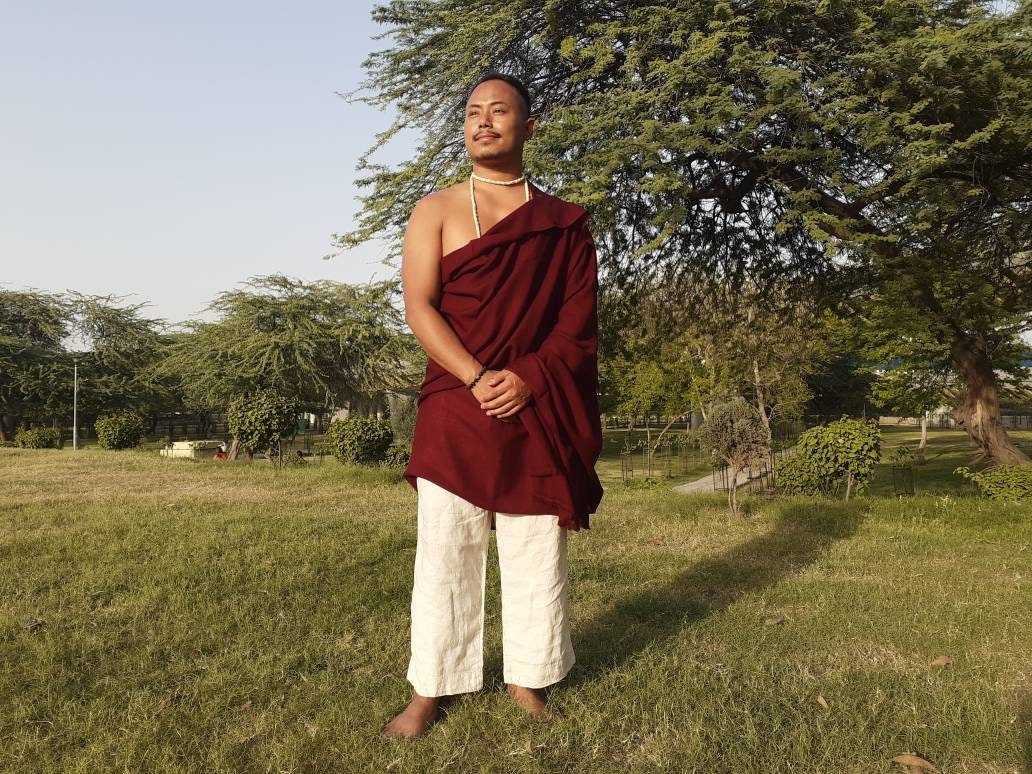 SHAKYAMUNI Handwoven Lightweight Red Buddhist Lama Monk Pure Cashmere Wool Meditation Shawl,TibetBuddhist Prayer Scarf,Himalayan Prayer Wrap