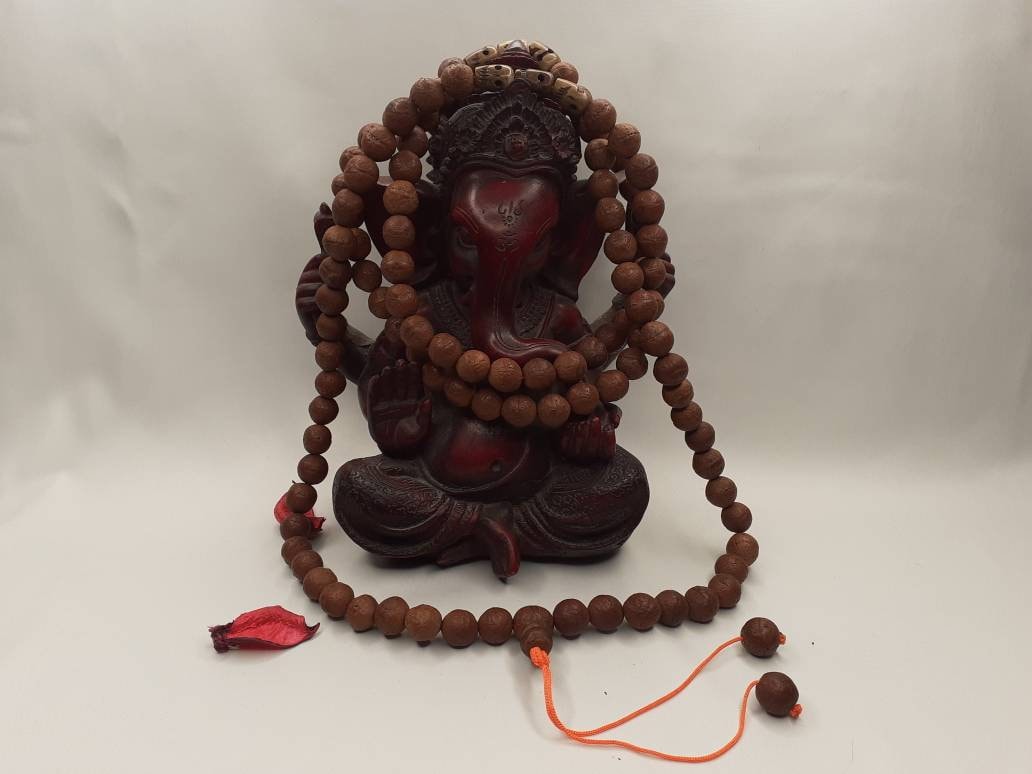 Bodhi Seeds And Skull Bone Beads Mala,Buddhist Prayer  beads,Tibetan Prayer Beads, Meditation tools,Monk bracelet,Skull Bone Beads,