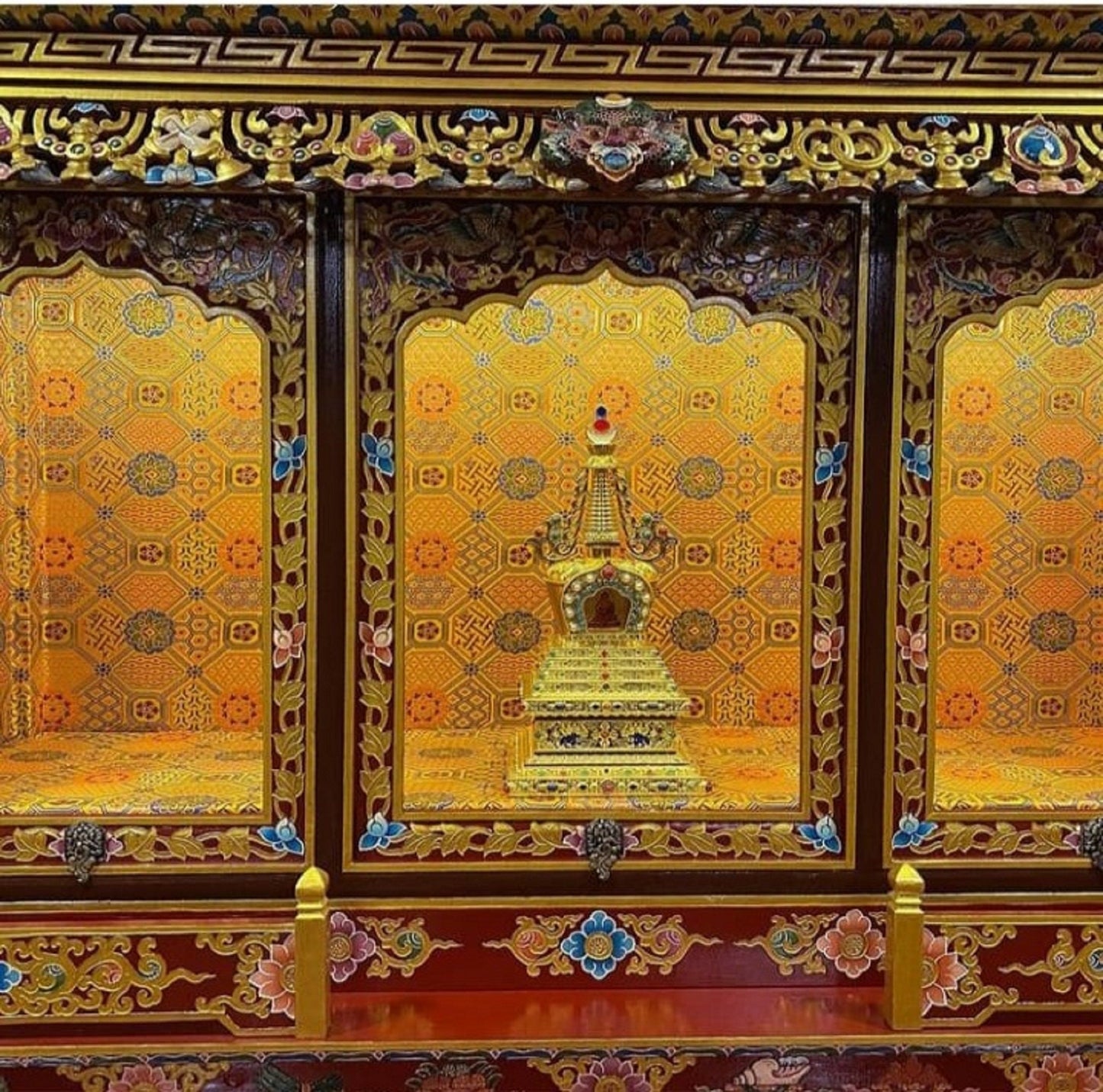 Handcarved Foldable Wooden Tibetan Buddhist Altar Cabinet,Tibetan Prayer Alter Table,Tibetan Buddhist Altar Desk with Auspicious Symbols,