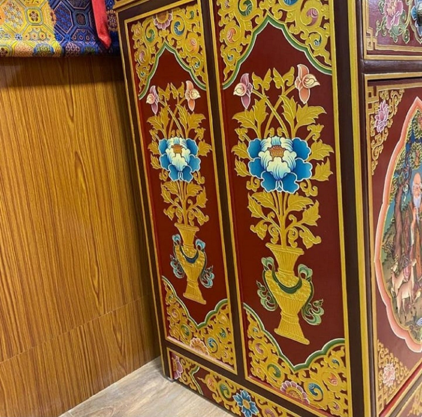 Handcarved Foldable Wooden Tibetan Buddhist Altar Cabinet,Tibetan Prayer Alter Table,Tibetan Buddhist Altar Desk with Auspicious Symbols,