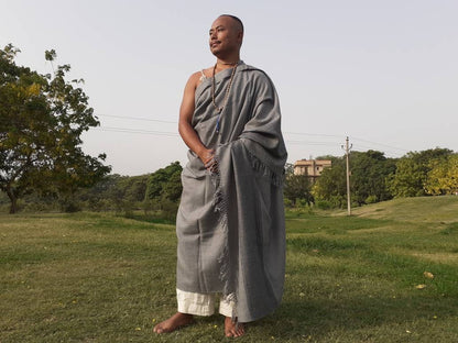 YOGI Extra-Large Handwoven Grey Himalayan Sheep Wool Meditation Shawl,Himalayan Prayer Blanket,Kullu Shawl Handmade Indian Yoga Prayer Wrap