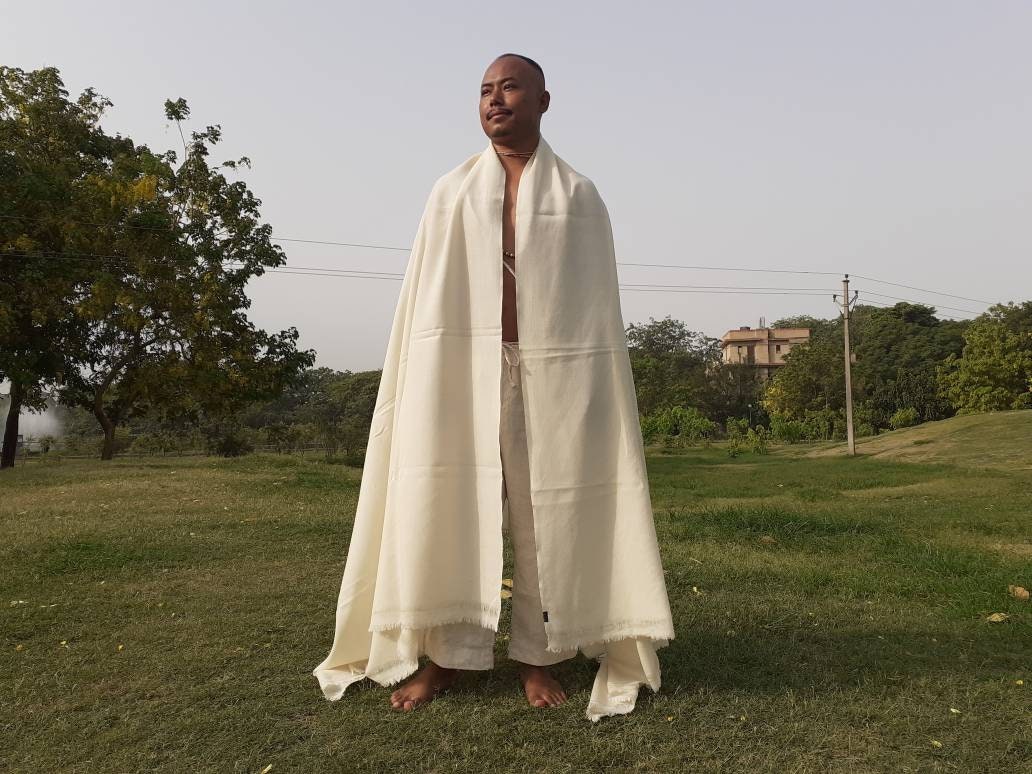 TAPASHYA X-Large Handwoven White Pure Himalayan Sheep Wool Meditation Shawl,Himalayan Prayer Blanket,Handmade Kullu Indian Yoga Prayer Wrap