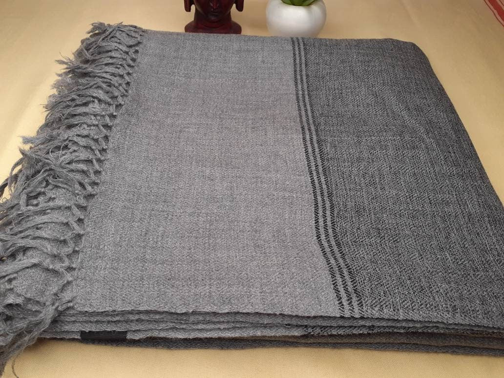 YOGI Extra-Large Handwoven Grey Himalayan Sheep Wool Meditation Shawl,Himalayan Prayer Blanket,Kullu Shawl Handmade Indian Yoga Prayer Wrap