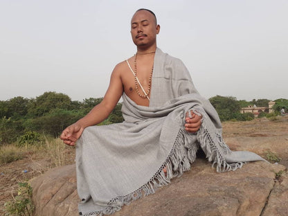 ADITYA X-Large Handwoven Grey Plain Himalayan Sheep Wool Meditation Shawl,Himalayan Prayer Blanket,Wool Prayer Wrap,Ethnic Indian Blanket