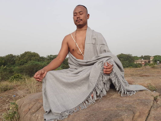 ADITYA X-Large Handwoven Grey Plain Himalayan Sheep Wool Meditation Shawl,Himalayan Prayer Blanket,Wool Prayer Wrap,Ethnic Indian Blanket