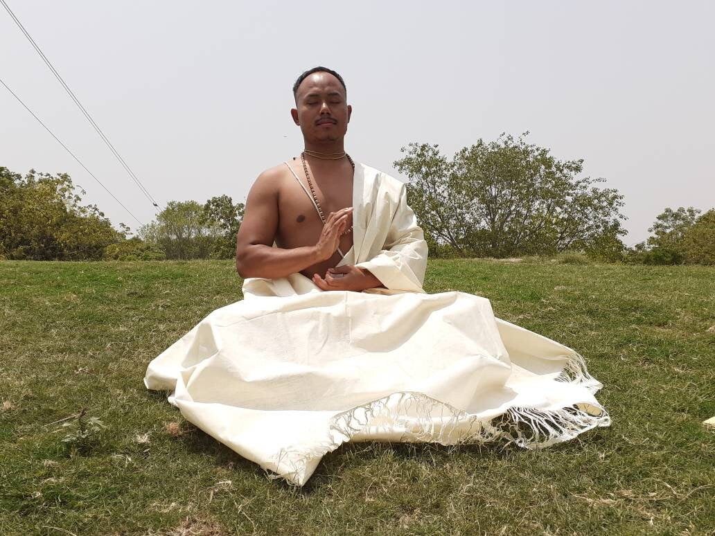 NON-VIOLENT Silk X-Large Traditional Handspun/Handwoven Pure Raw Eri Silk Meditation Shawl,Oversize Peace Silk Wrap,Ahimsa Silk Prayer Zen