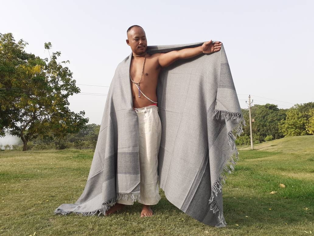 YOGI Extra-Large Handwoven Grey Himalayan Sheep Wool Meditation Shawl,Himalayan Prayer Blanket,Kullu Shawl Handmade Indian Yoga Prayer Wrap