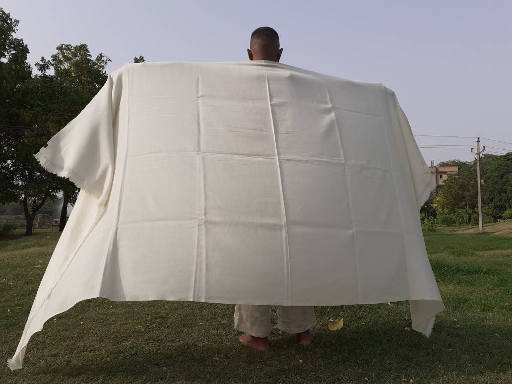 TAPASHYA X-Large Handwoven White Pure Himalayan Sheep Wool Meditation Shawl,Himalayan Prayer Blanket,Handmade Kullu Indian Yoga Prayer Wrap