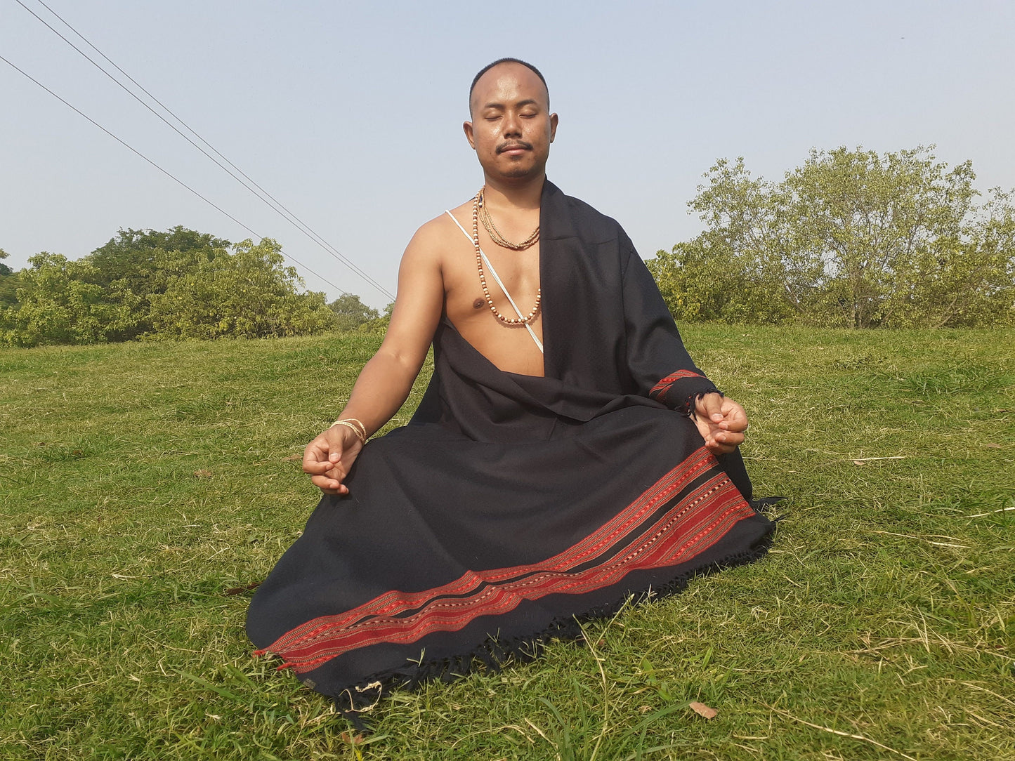 Handwoven Black Pure Himalayan Sheep Wool Meditation Shawl,Ethnic Indian Wool Scarf,Himalayan Wool Wrap,Handmade Indian Shawl,Kullu Shawl