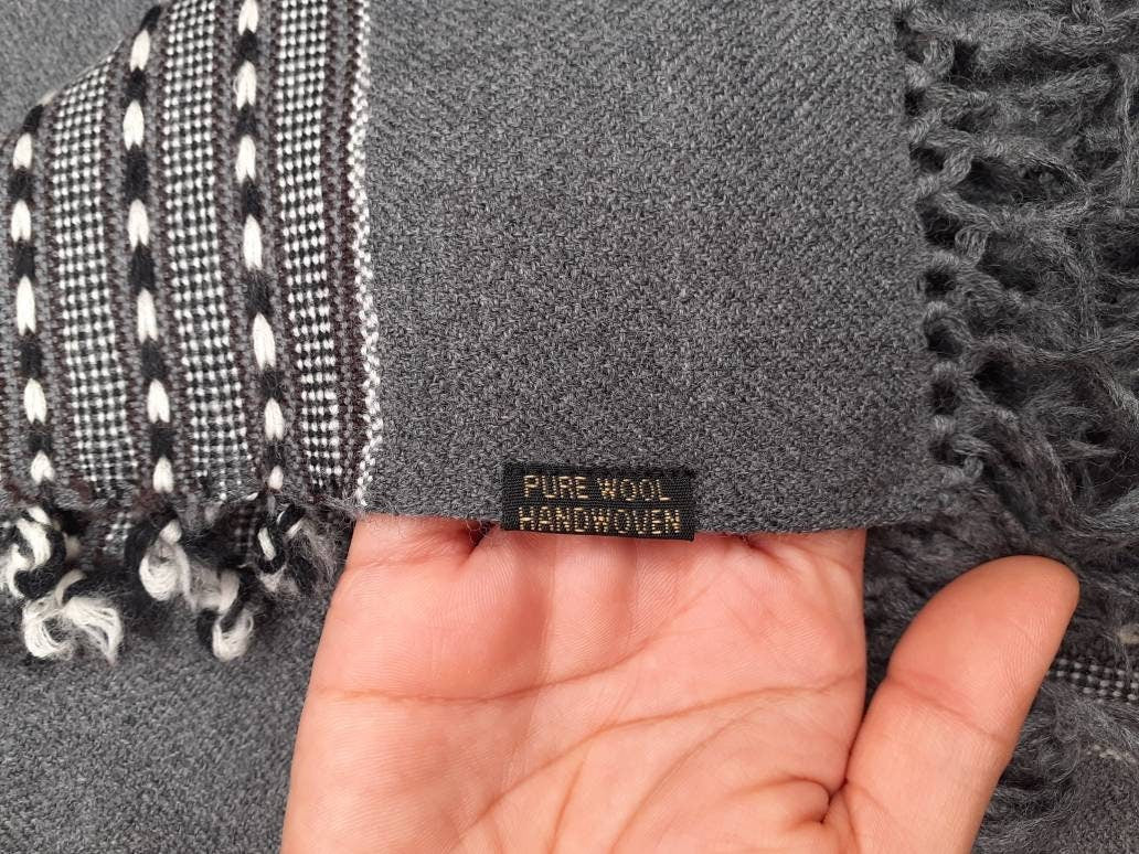 Light Grey Handwoven Himalayan Sheep Wool Meditation Shawl,Ethnic Blanket,Himalayan Wool Blanket,Handmade Indian Shawl,Kullu Shawlullu Shawl