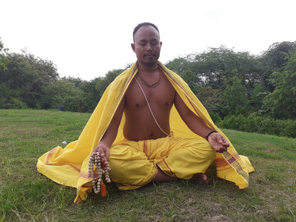 Handloom Indian Vedic Robe,Hare Krishna Robe,Indian Ethnic Attair,Iskon Temple Dress,Indian Spiritual Dress,Mayapur Dhoti and Chaddar Set