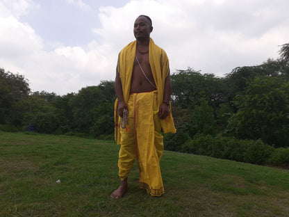 Handloom Indian Vedic Robe,Hare Krishna Robe,Indian Ethnic Attair,Iskon Temple Dress,Indian Spiritual Dress,Mayapur Dhoti and Chaddar Set
