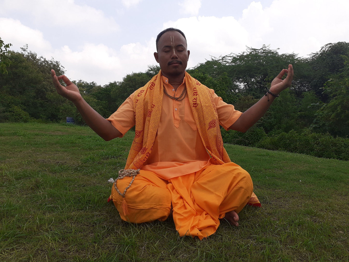 Saffron Indian Vedic Robes,Hare Krishna Robe,indian Ethnic Attair,Iskon Temple Dress,Indian Spiritual Dress,Mayapur Dham Dress,Hindu Robes