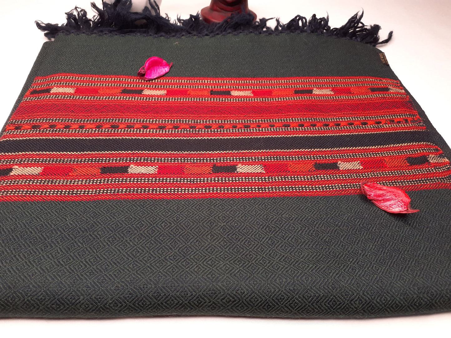 Handwoven Green Pure Himalayan Sheep Wool Meditation Shawl,Ethnic Indian Wool Scarf,Himalayan Wool Wrap,Handmade Indian Shawl,Kullu Shawl