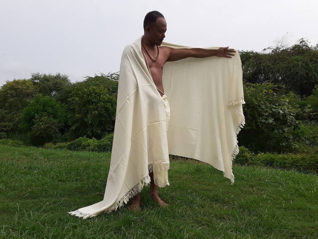 Handwoven Cream Pure Himalayan Sheep Wool Meditation Shawl,Himalayan Prayer Blanket,Kullu Shawl,Ethnic Indian Shawl,Wool Prayer Wrap