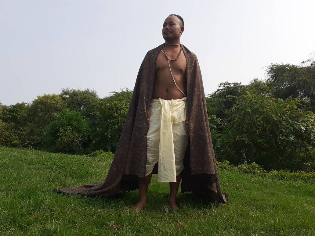 Handwoven Brown Pure Himalayan Sheep Wool Meditation Shawl,Himalayan Prayer Blanket,Kullu Shawl,Ethnic Indian Shawl,Wool Prayer Wrap