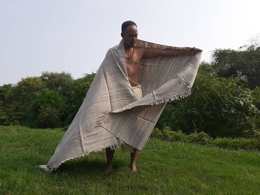 INDRA X-Large Thick Light Grey Handspun Handwoven Himalayan Yak Wool Meditation Blanket,Tibetan Yak Wool Wrap,Tibetan Yak Wool Prayer Zen