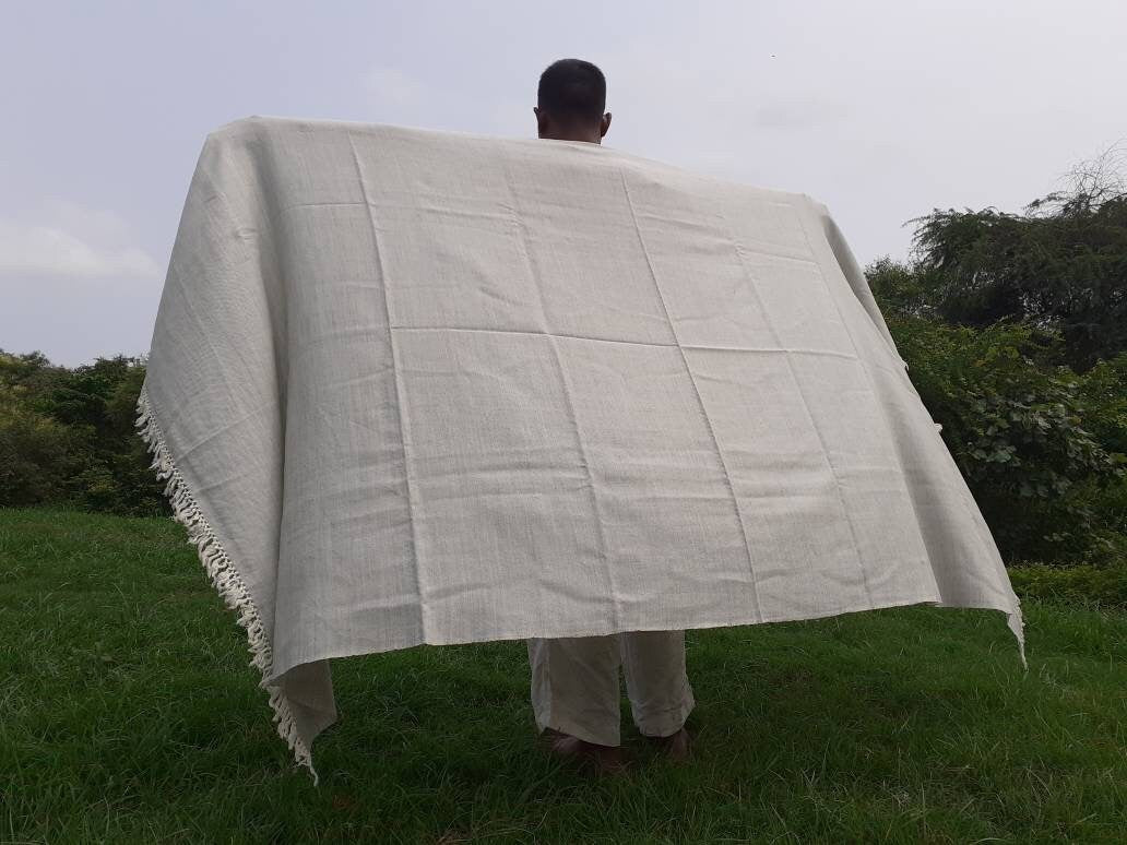 Handwoven Handspun Offwhite Himalayan Sheep Wool Meditation Shawl,Himalayan Prayer Blanket,Kullu Shawl,Ethnic Indian Shawl,Wool Prayer Wrap
