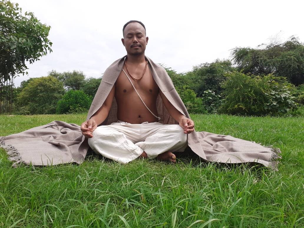 Large Handwoven Light Brown Pure Himalayan Sheep Wool Meditation Shawl, HandmaHimalayan Prayer Blanket,Kullu Shawl,Ethnic Indian Prayer Wrap
