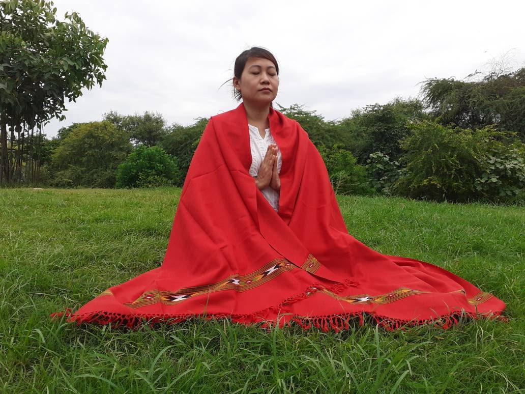 Handwoven Red Pure Himalayan Sheep Wool Meditation Shawl,Himalayan Prayer Blanket,Kullu Shawl,Ethnic Indian Shawl,Wool Prayer Wrap