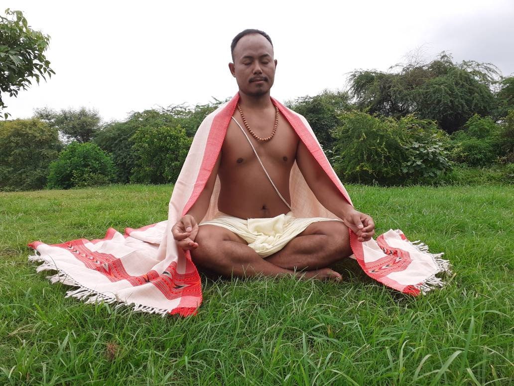Handwoven Pure Himalayan Sheep Wool Meditation Shawl,Himalayan Prayer Blanket,Kullu Shawl,Ethnic Indian Shawl,Wool Prayer Wrap