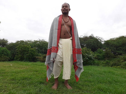 Handwoven Light Grey Pure Himalayan Sheep Wool Meditation Shawl,Himalayan Prayer Blanket,Kullu Shawl,Ethnic Indian Shawl,Wool Prayer Wrap